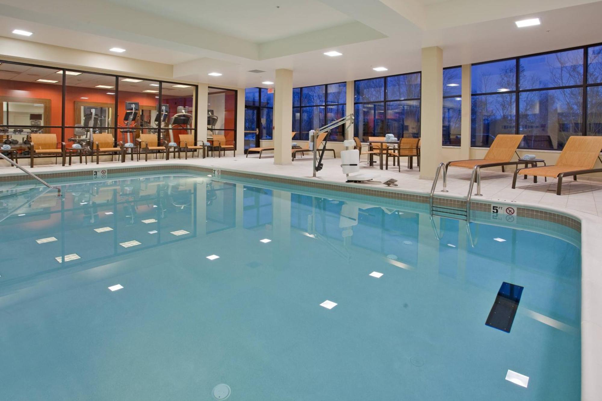 Courtyard By Marriott Pittsburgh North/cranberry Woods 3* Cranberry Township
